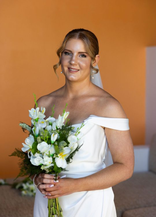 Lia & Matthew: Shangri-La Fijian - Gallery Image