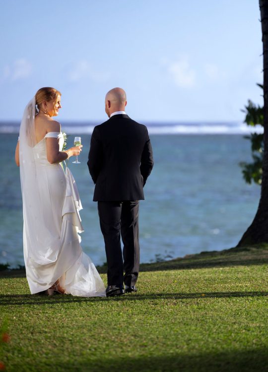 Lia & Matthew: Shangri-La Fijian - Gallery Image