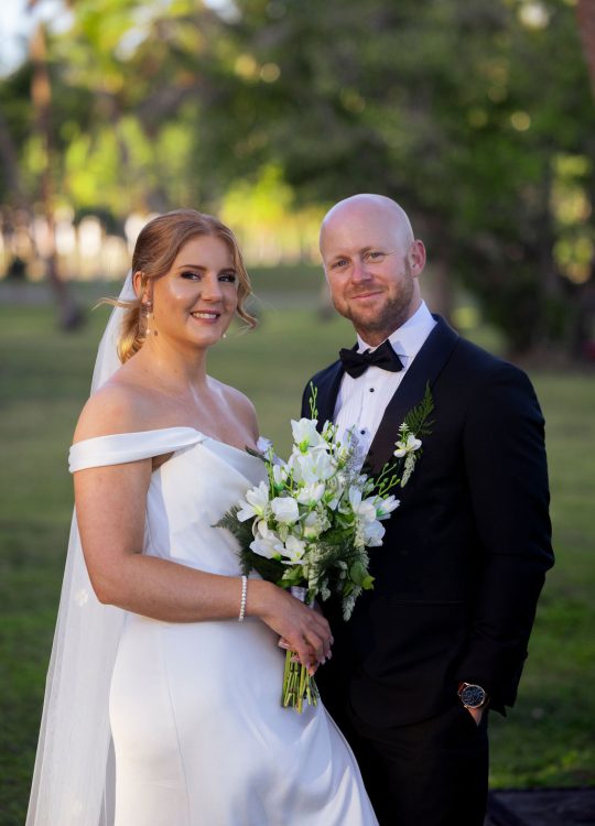 Lia & Matthew: Shangri-La Fijian - Gallery Image