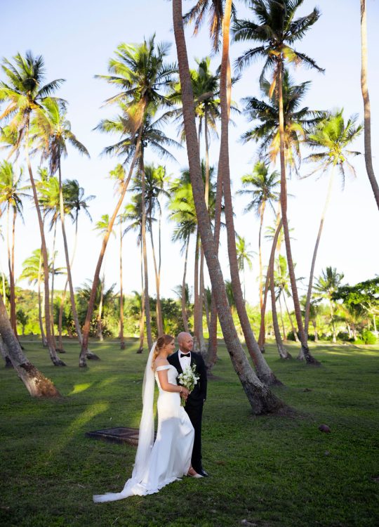 Lia & Matthew: Shangri-La Fijian - Gallery Image