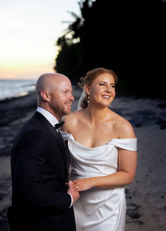 Lia & Matthew: Shangri-La Fijian - Gallery Image