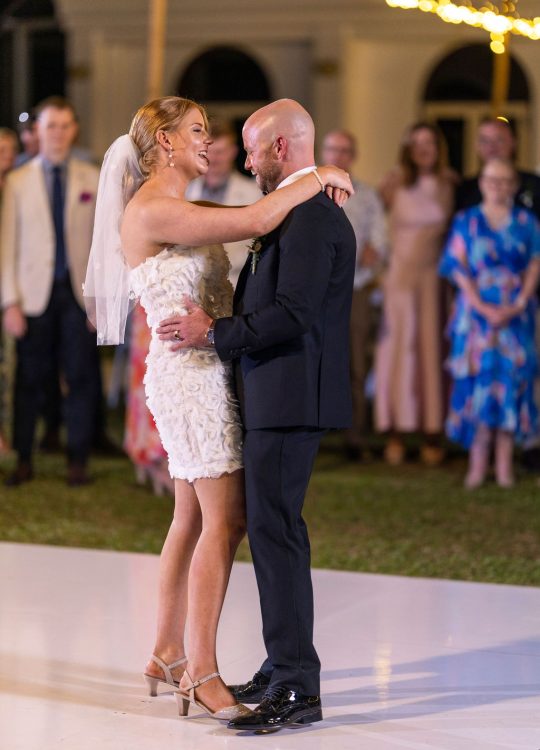 Lia & Matthew: Shangri-La Fijian - Gallery Image